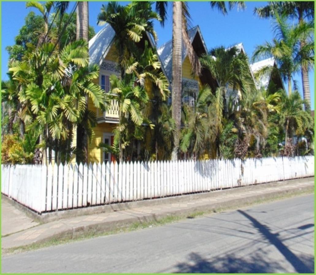 Yellow Houses Bocas โบกัสทาวน์ ภายนอก รูปภาพ